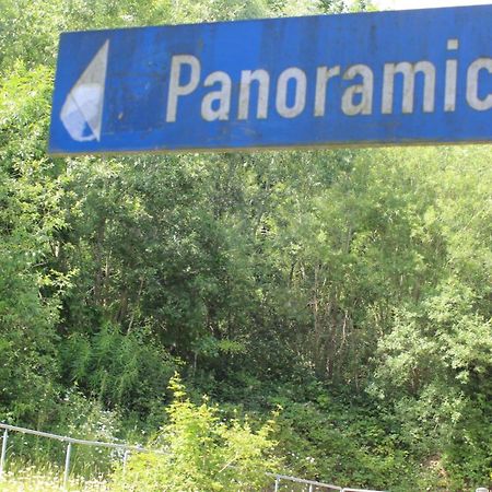 ZUM WOHLFÜHLEN-FERIENWOHNUNG FÜR MAX. 5 ERWACHSENE + 1 Kind, Schwimmbad vor der Tür/Tiere erlaubtKIND Sierksdorf Exterior foto