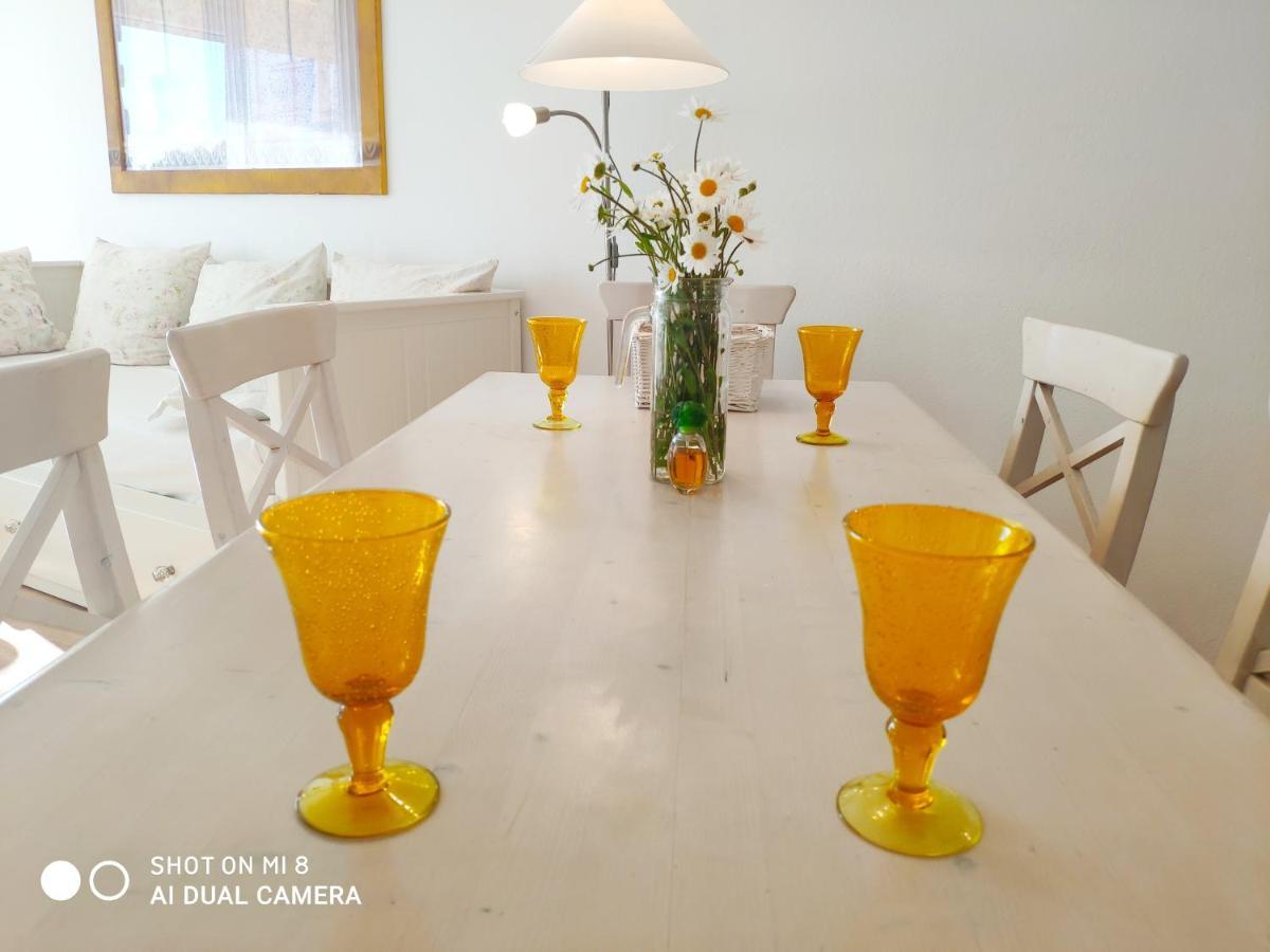 ZUM WOHLFÜHLEN-FERIENWOHNUNG FÜR MAX. 5 ERWACHSENE + 1 Kind, Schwimmbad vor der Tür/Tiere erlaubtKIND Sierksdorf Exterior foto
